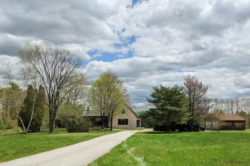 765 County Road Acton ME 04001