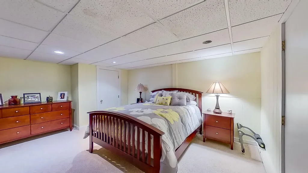 713 Gardiner Road Wiscasset ME 04578