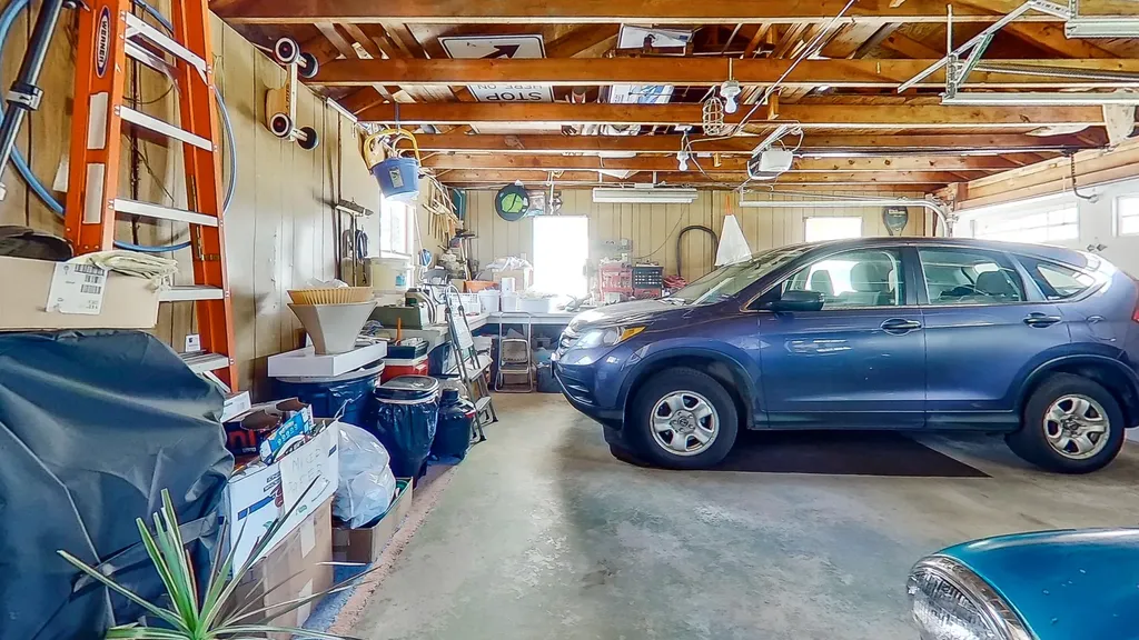 713 Gardiner Road Wiscasset ME 04578