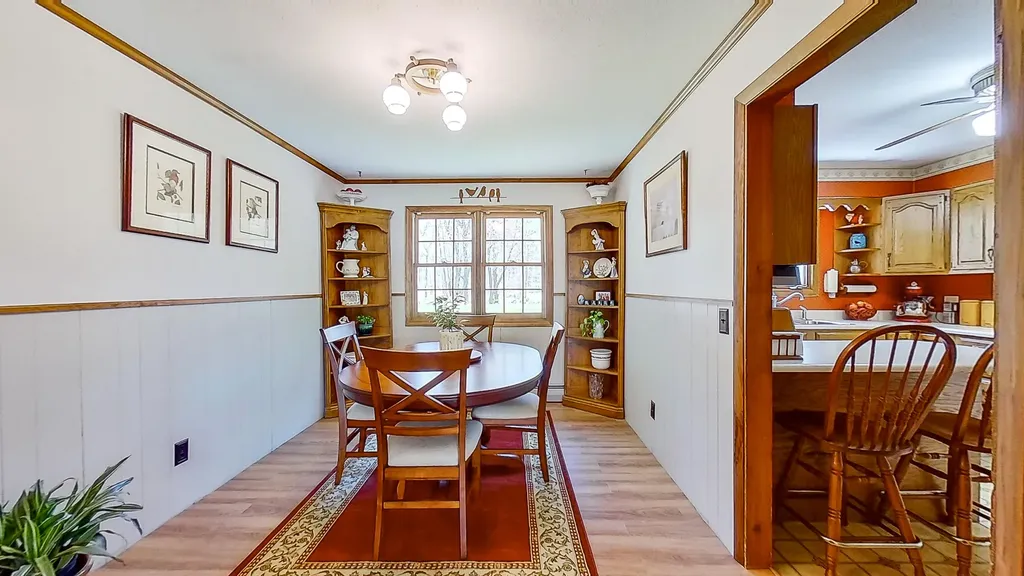 713 Gardiner Road Wiscasset ME 04578