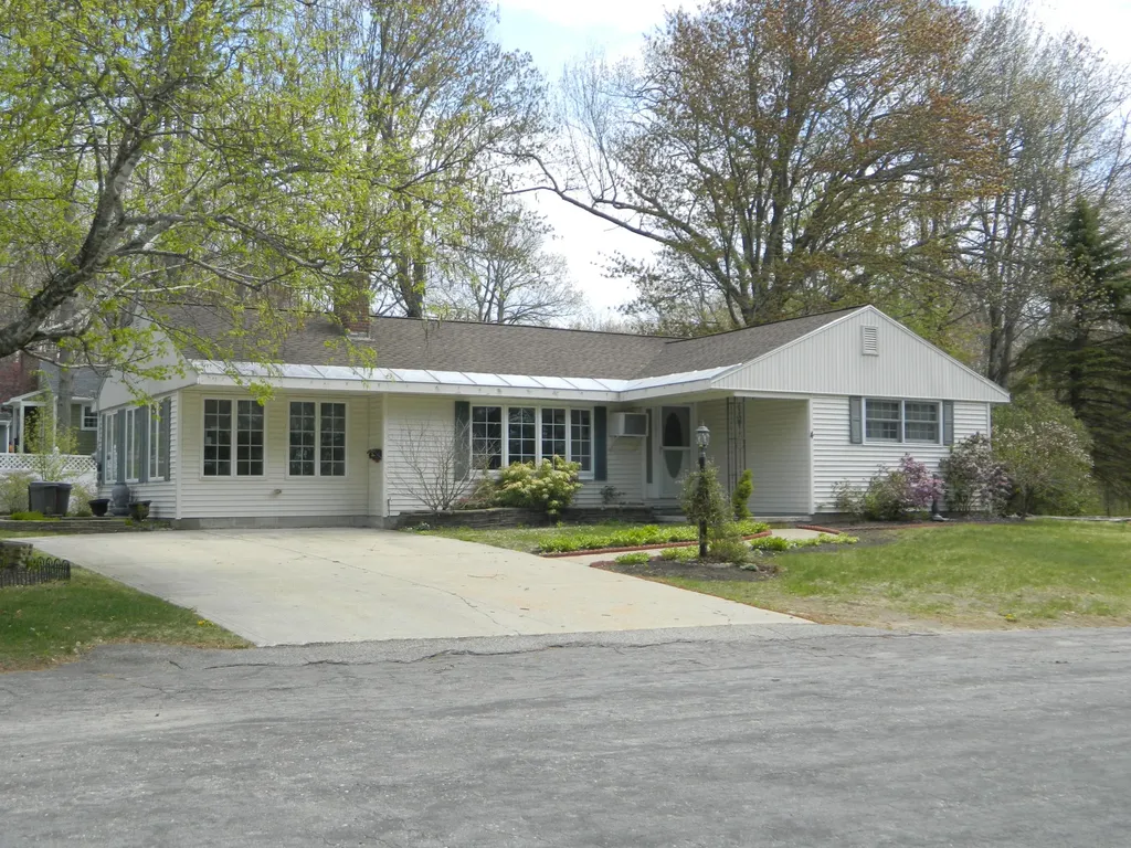 4 Benoit Street Sanford ME 04073