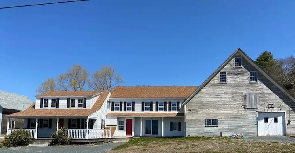 685 Coastal Road Brooksville ME 04617