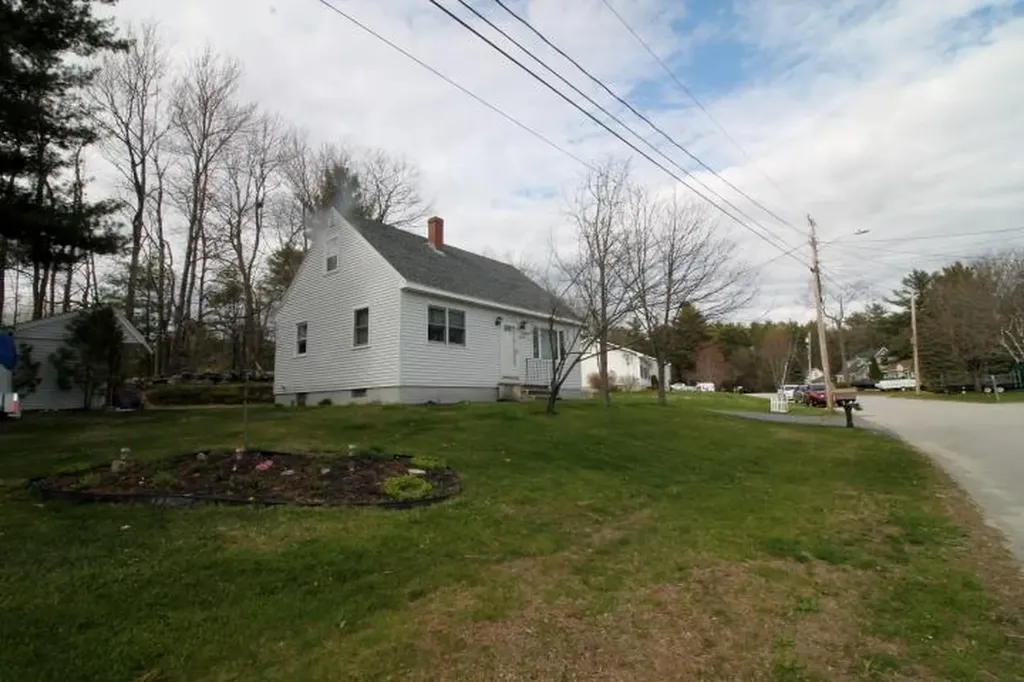 46 Mark Street Lewiston ME 04240