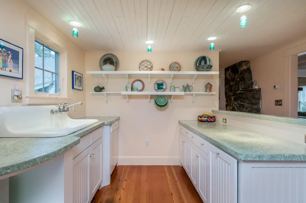 5 Shore Avenue Saco ME 04072