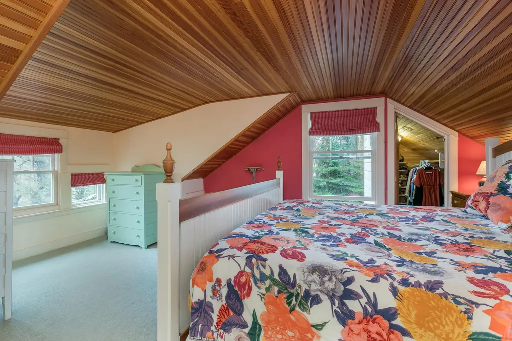 5 Shore Avenue Saco ME 04072
