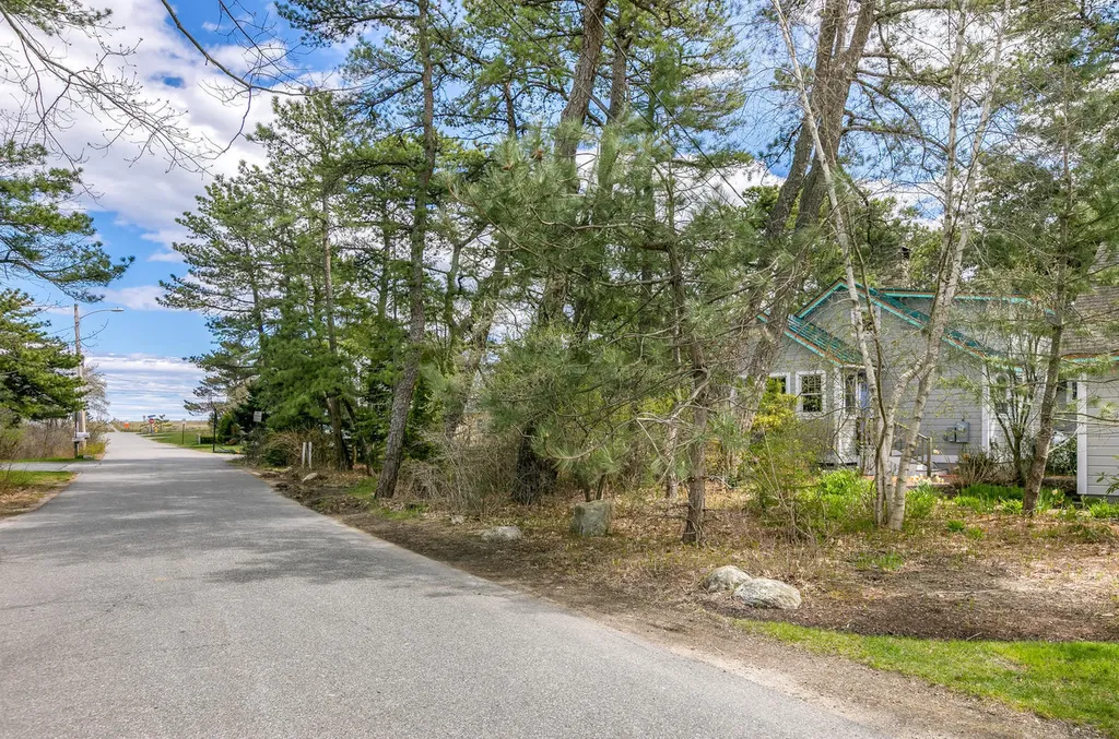 5 Shore Avenue Saco ME 04072
