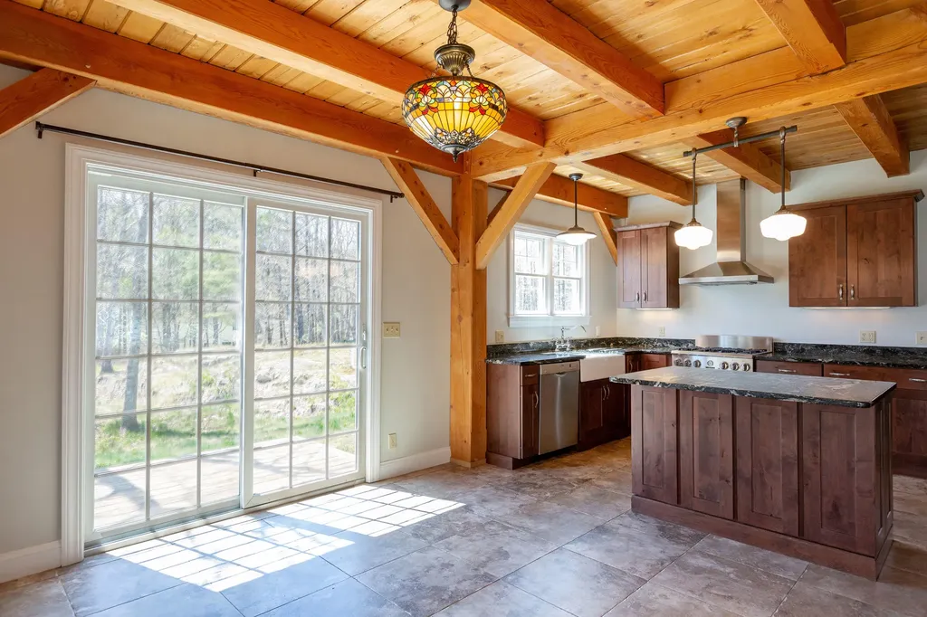 25 Harrison Lane Wiscasset ME 04578