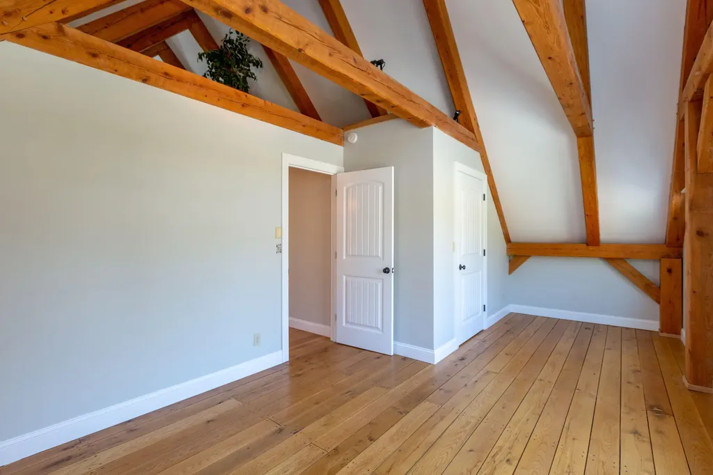 25 Harrison Lane Wiscasset ME 04578