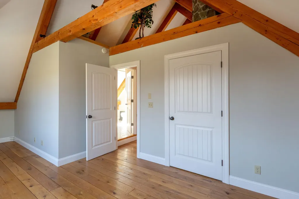 25 Harrison Lane Wiscasset ME 04578