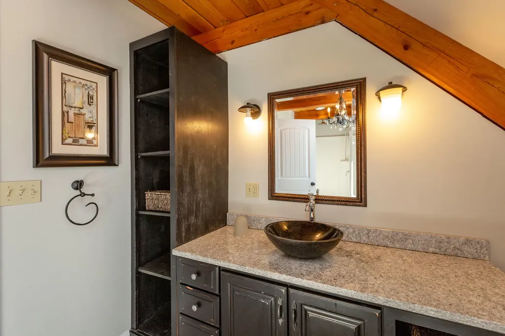 25 Harrison Lane Wiscasset ME 04578