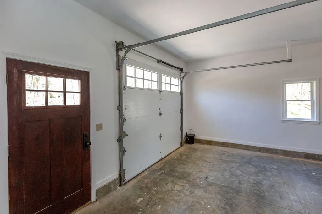 25 Harrison Lane Wiscasset ME 04578