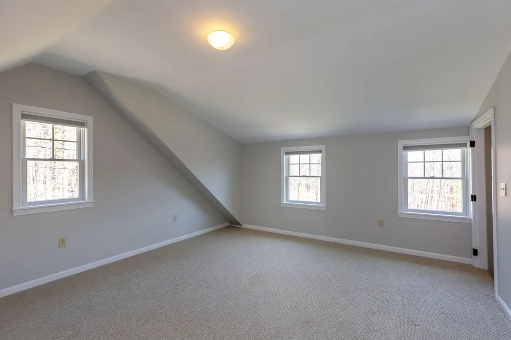 25 Harrison Lane Wiscasset ME 04578
