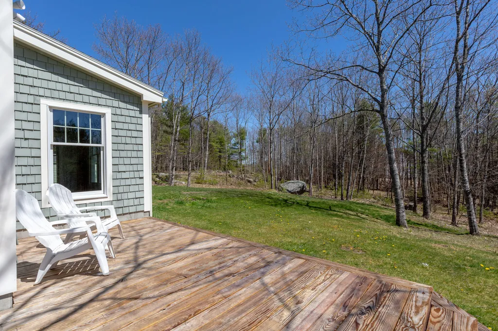 25 Harrison Lane Wiscasset ME 04578