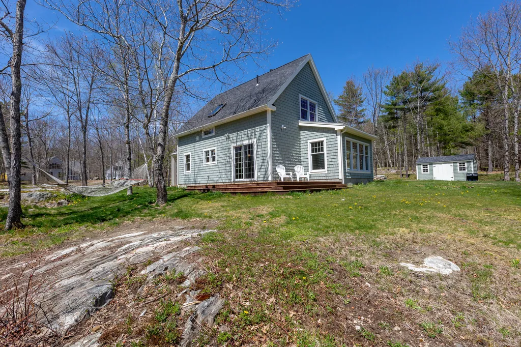 25 Harrison Lane Wiscasset ME 04578