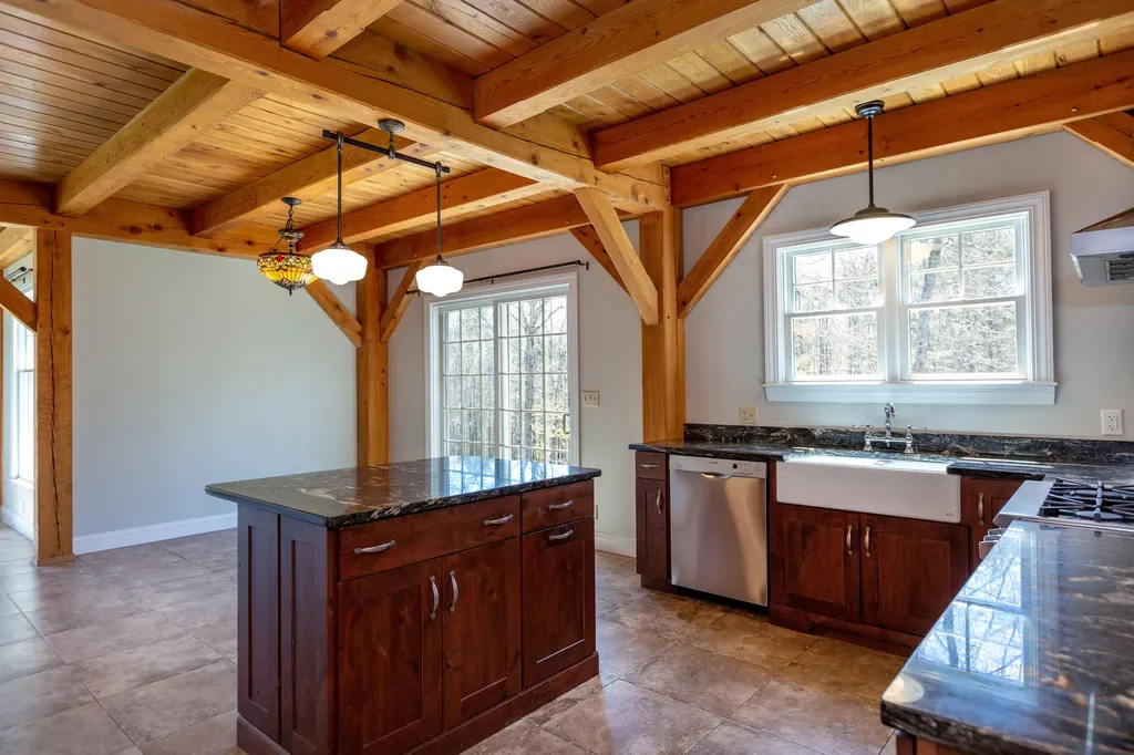 25 Harrison Lane Wiscasset ME 04578
