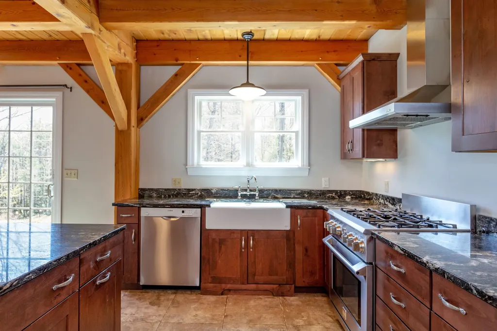 25 Harrison Lane Wiscasset ME 04578