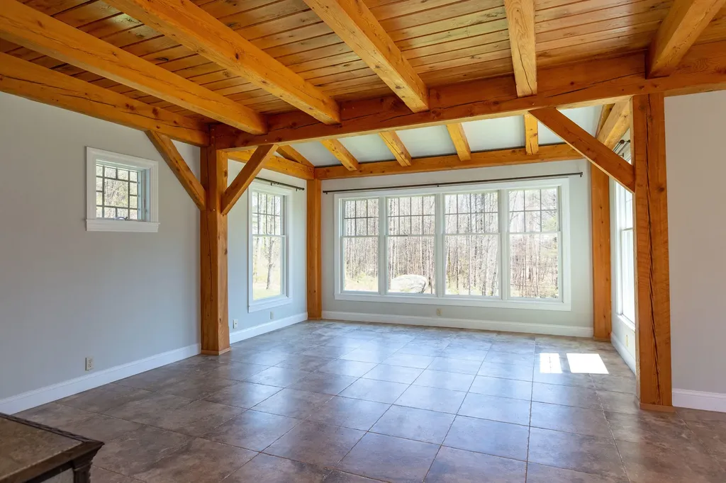 25 Harrison Lane Wiscasset ME 04578