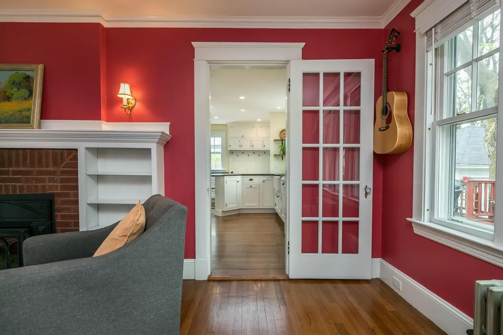34 Chamberlain Avenue Portland ME 04101