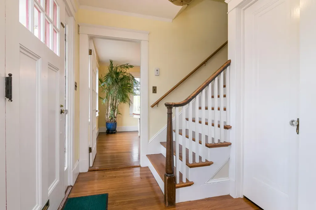 34 Chamberlain Avenue Portland ME 04101