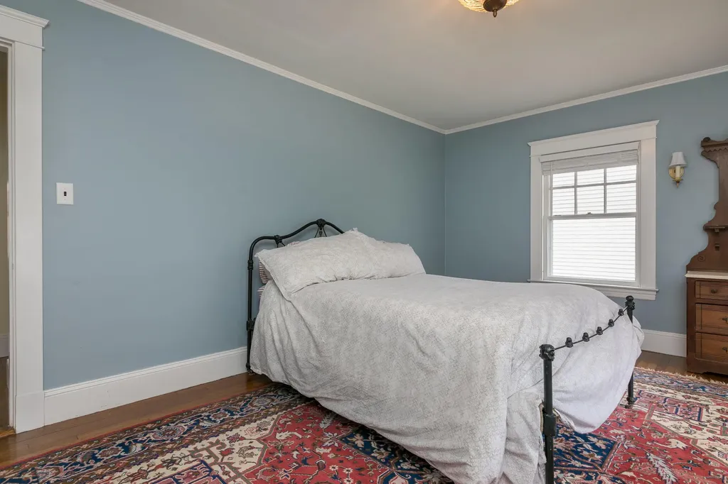34 Chamberlain Avenue Portland ME 04101