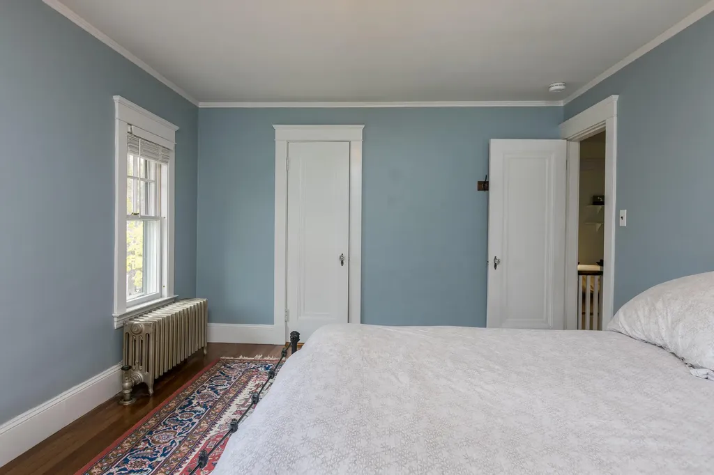 34 Chamberlain Avenue Portland ME 04101