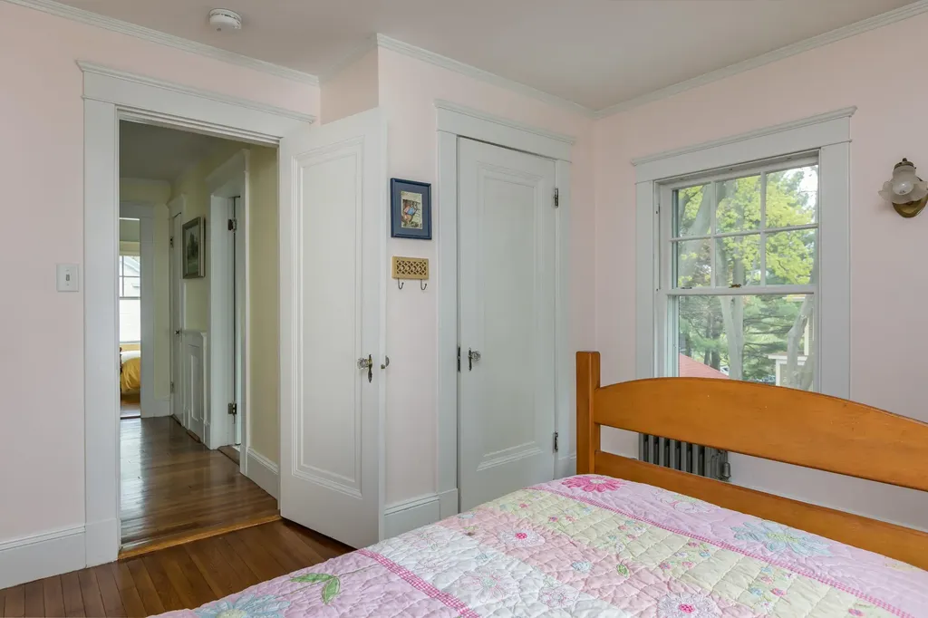 34 Chamberlain Avenue Portland ME 04101