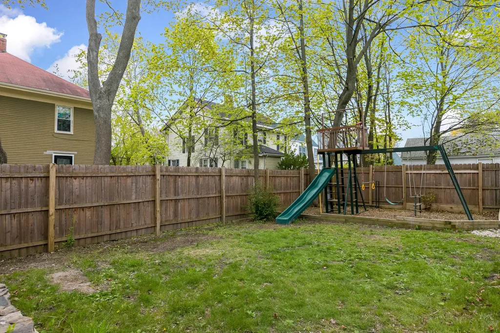 34 Chamberlain Avenue Portland ME 04101