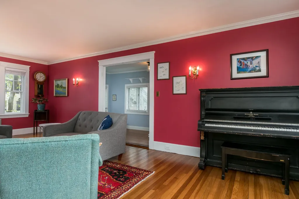 34 Chamberlain Avenue Portland ME 04101