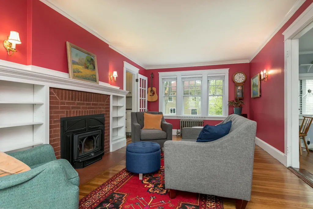 34 Chamberlain Avenue Portland ME 04101