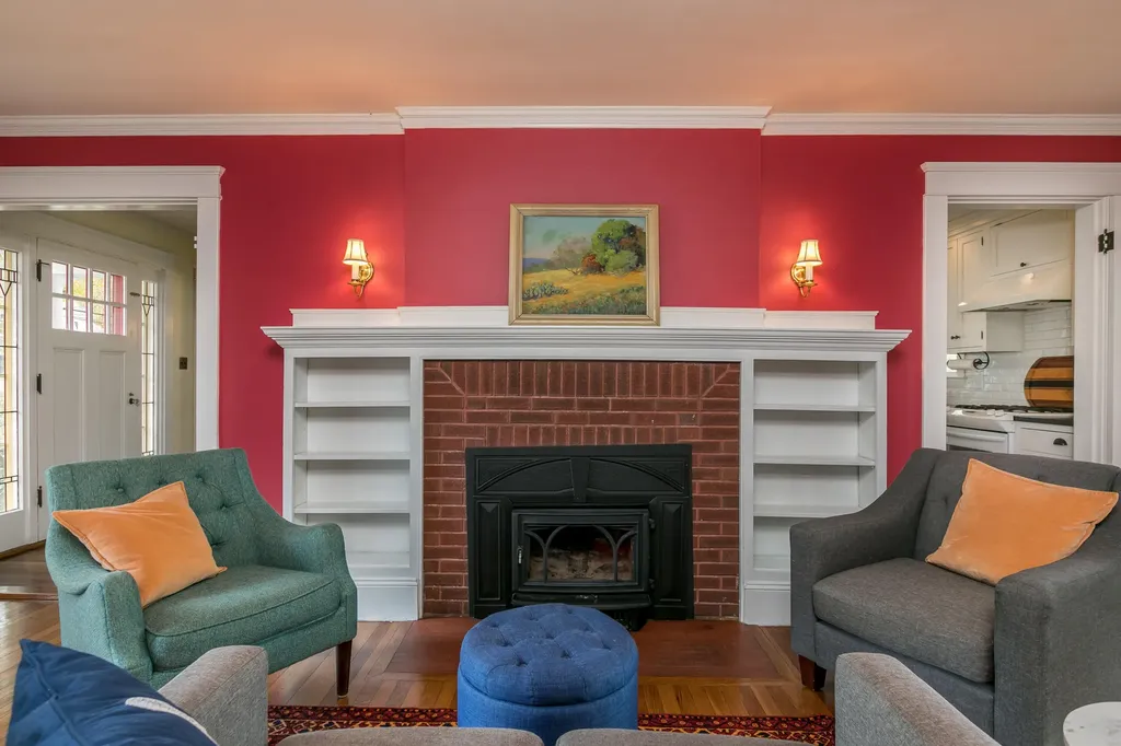 34 Chamberlain Avenue Portland ME 04101