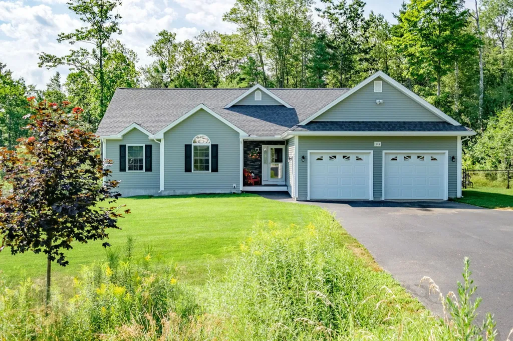184 Ichabod Lane Extension Gorham ME 04038