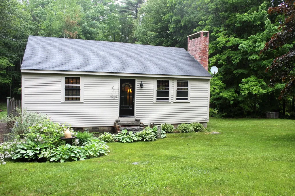 31 Shady Nook Road Newfield ME 04095