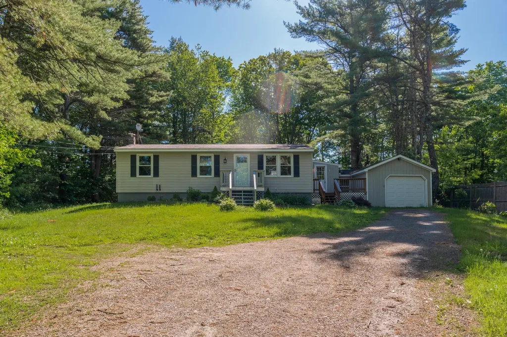 38 Shady Lane Wiscasset ME 04578