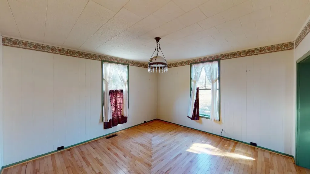 39 Franklin Street Calais ME 04619