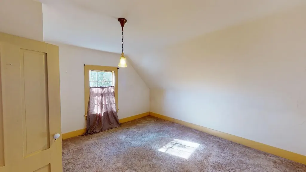 39 Franklin Street Calais ME 04619