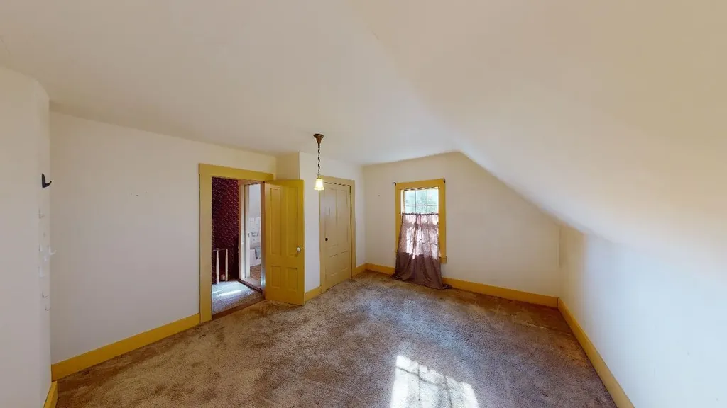 39 Franklin Street Calais ME 04619