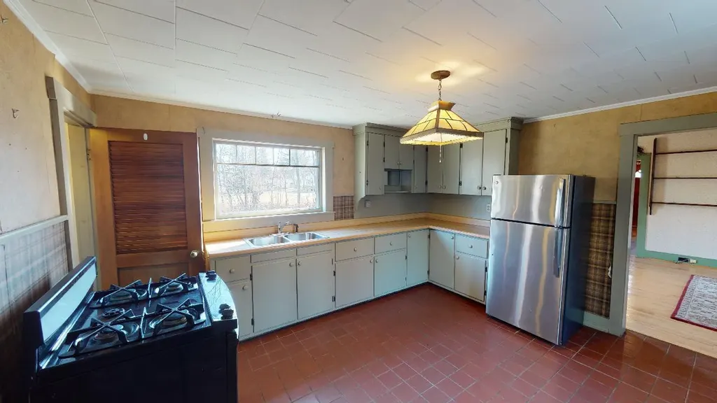 39 Franklin Street Calais ME 04619