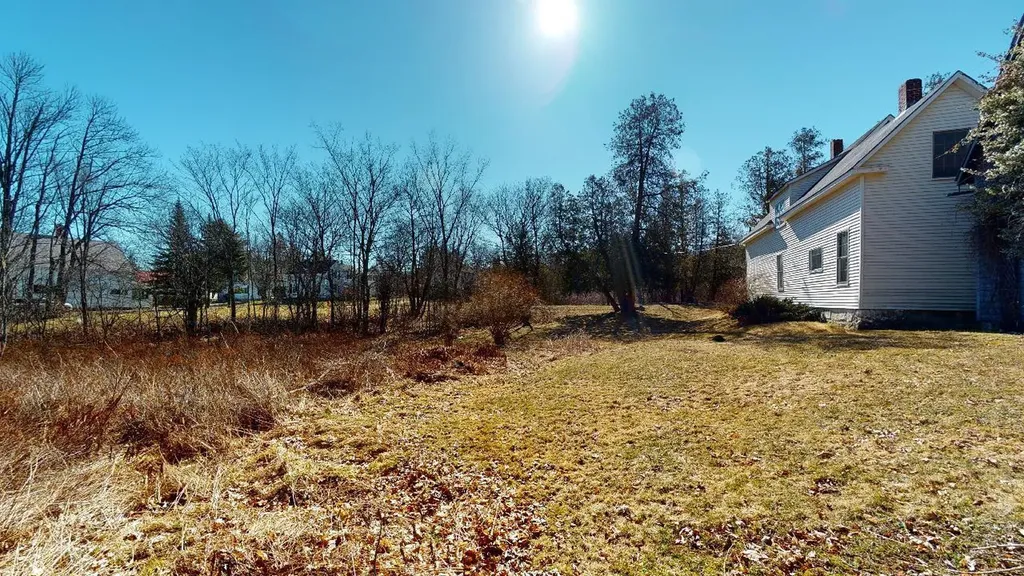 39 Franklin Street Calais ME 04619