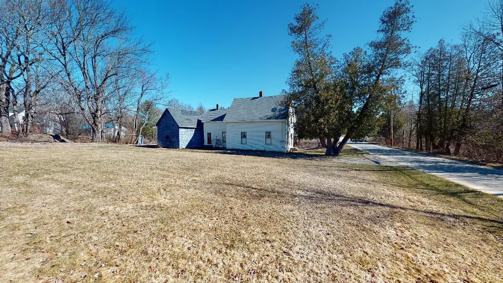 39 Franklin Street Calais ME 04619