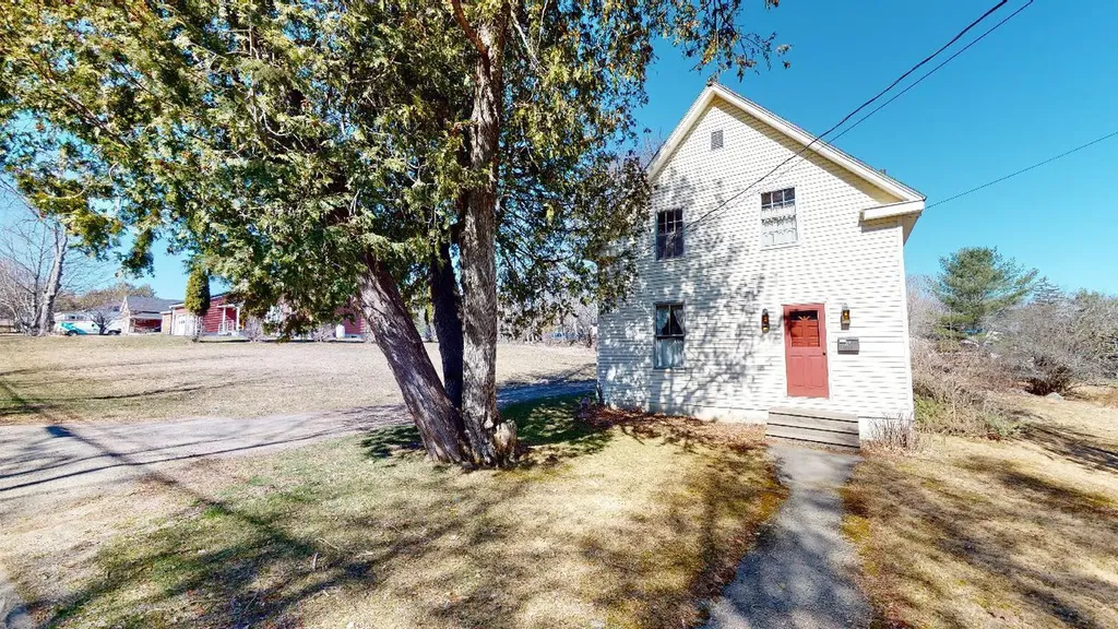 39 Franklin Street Calais ME 04619