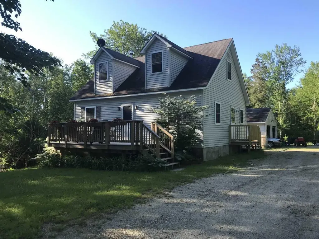 146 Toddy Pond Road Surry ME 04684