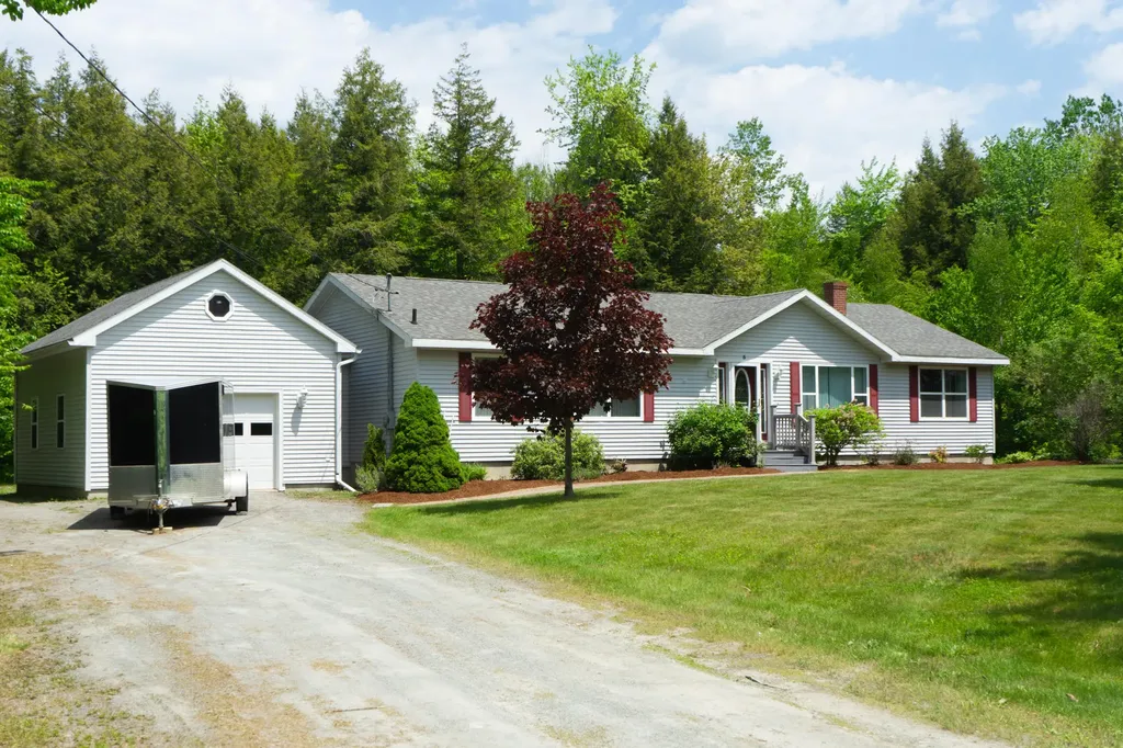 5 Lakeside Lane Old Town ME 04468