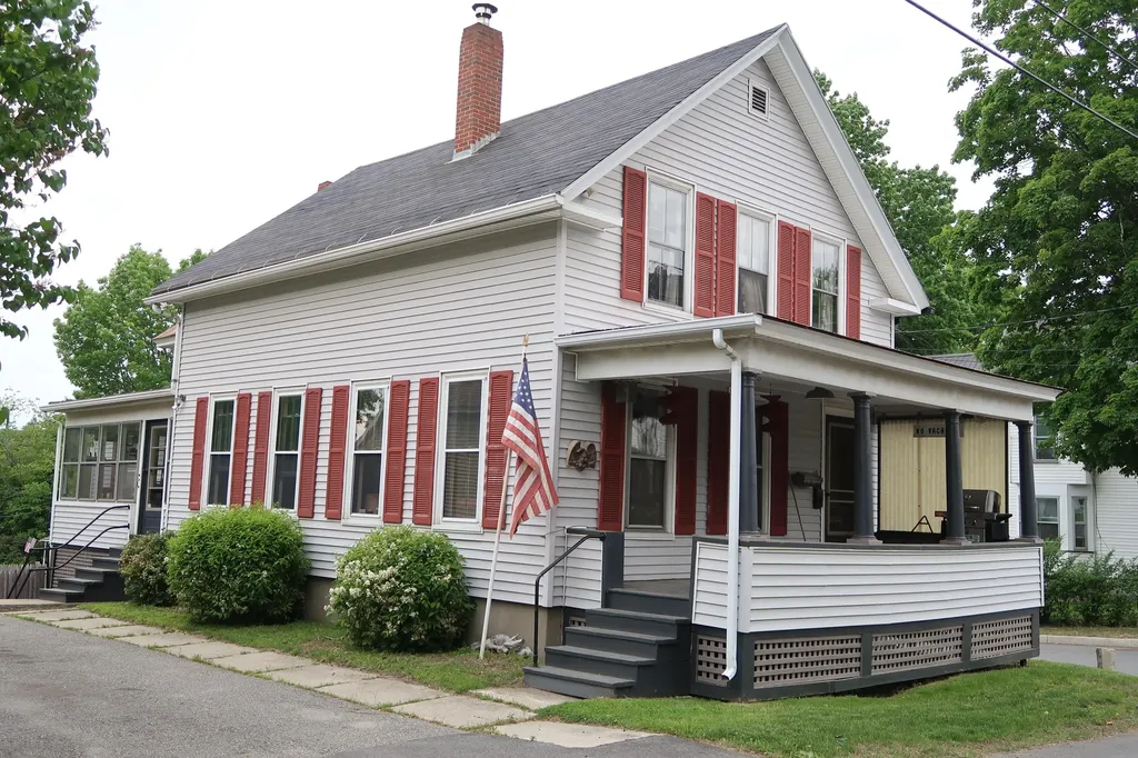 10 Gannett Street Augusta ME 04330