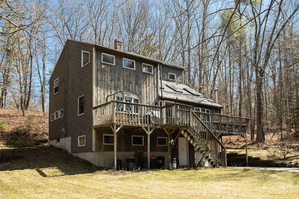 97 Javica Lane Sanford ME 04073