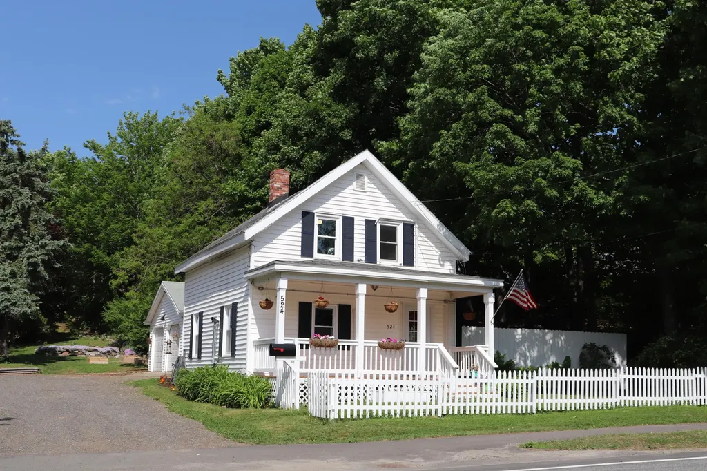 524 Essex Street Bangor ME 04401