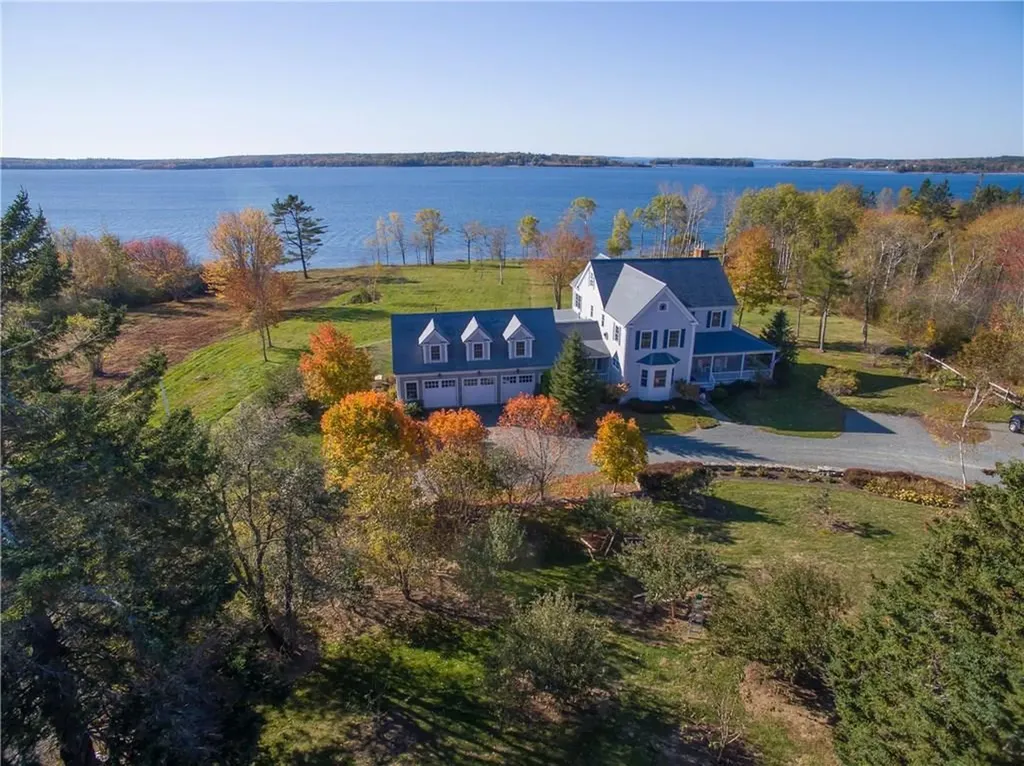 516 Reach Road Sedgwick ME 04673