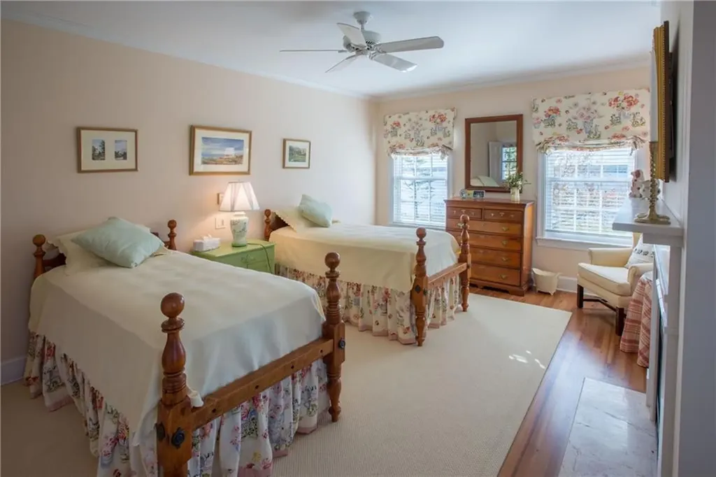 516 Reach Road Sedgwick ME 04673