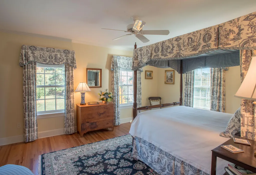 516 Reach Road Sedgwick ME 04673