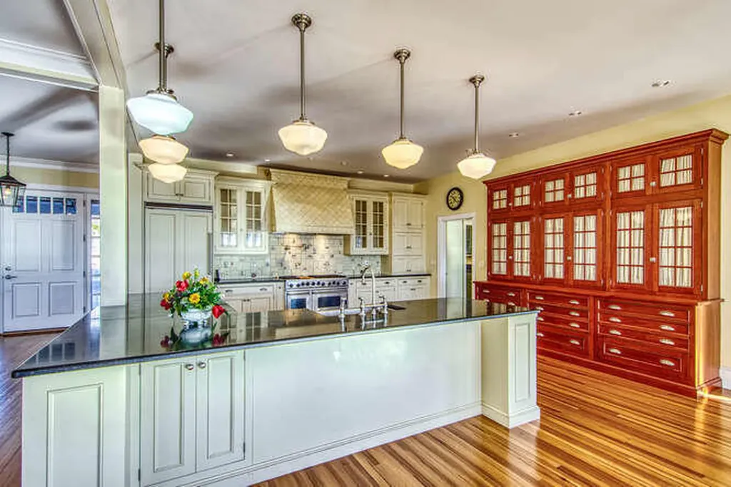 516 Reach Road Sedgwick ME 04673