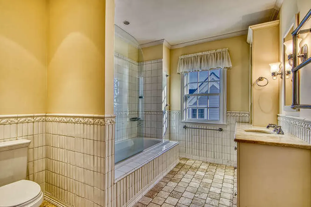 516 Reach Road Sedgwick ME 04673